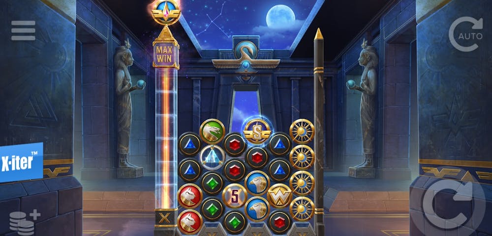 Ein Screenshot aus dem Spiel Cygnus 5 mit einem mystischen ägyptischen Design und vielen verschiedenen Symbolen auf den Walzen