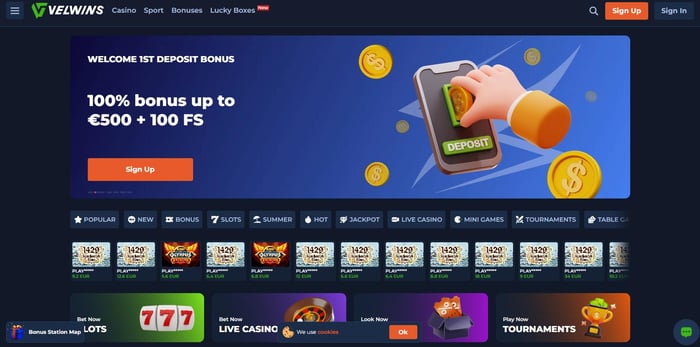 Startseite im Velwins Casino zeigt Willkommensbonus und Spielkategorien